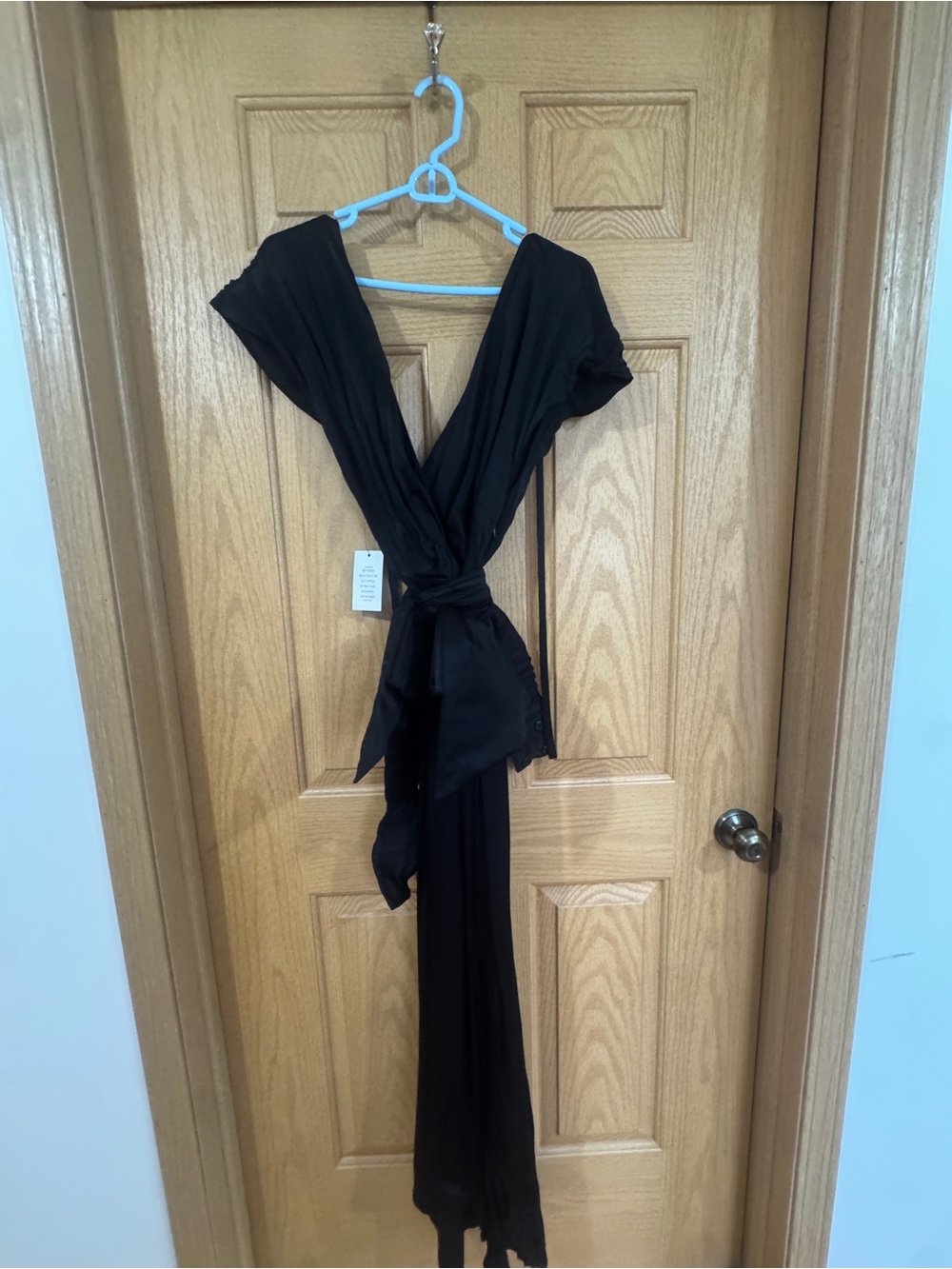 ELOQUII Black Pleated Satin Deep V-Neck Maxi Dress Cap Sleeve Tie Waist NWT